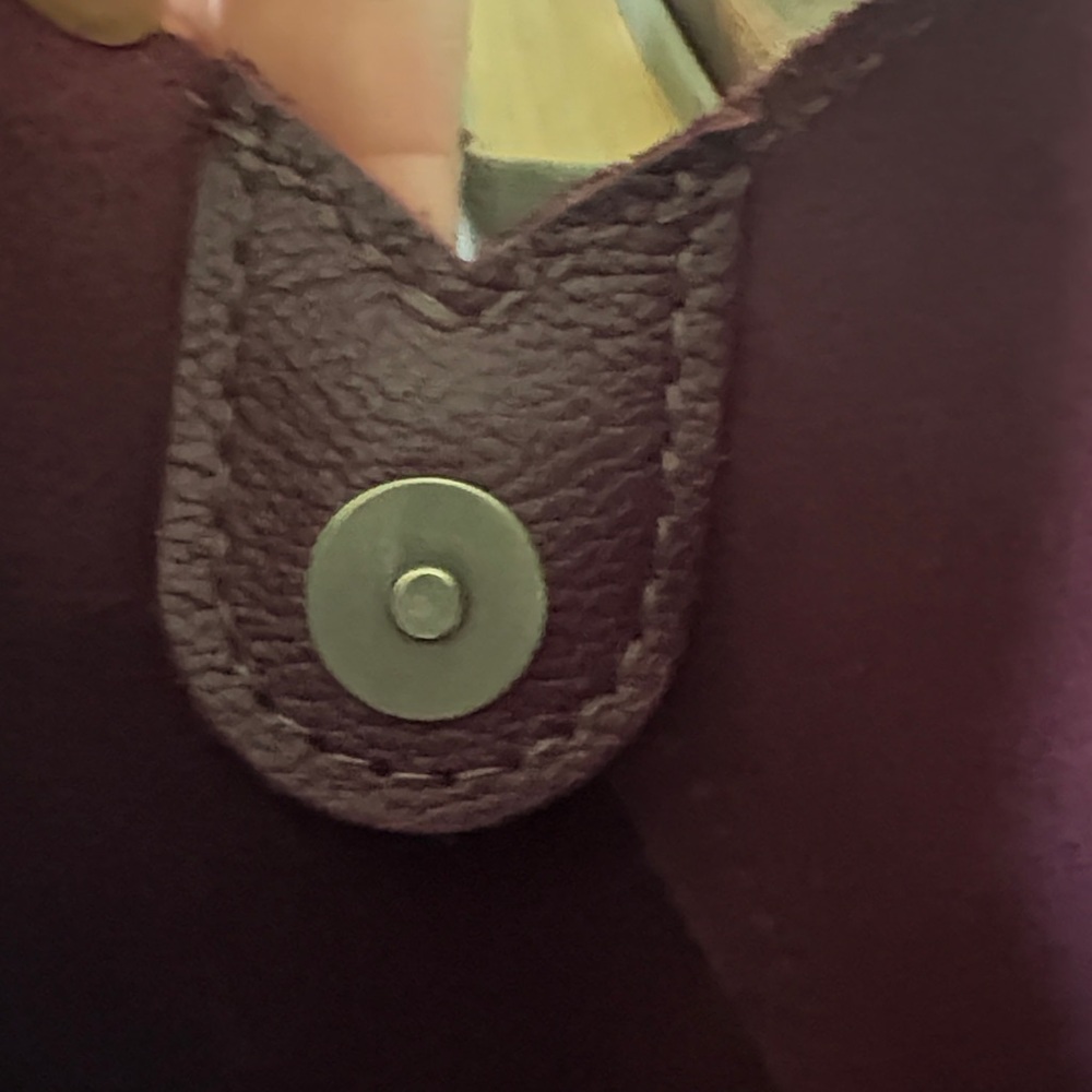 Portland Leather Goods Naomi Shoulder Bag in plum large - Picture 5 of 11